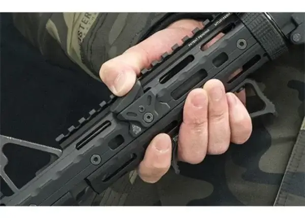 grip-utg-ultra-slim-angled-m-lok-_4_ Grip UTG Ultra Slim Angled M-LOK